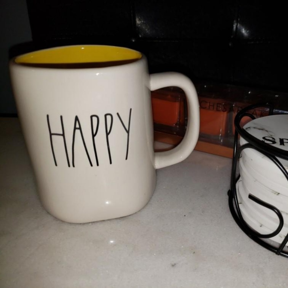 Rae Dunn Happy mug